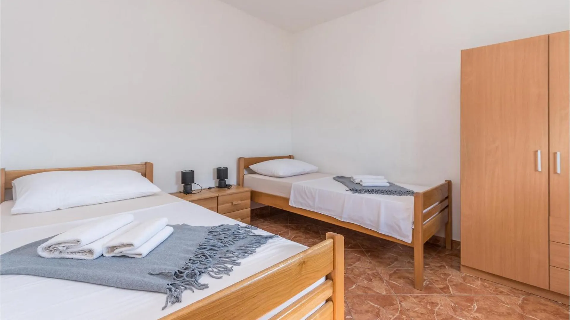 別荘 Awesome Home In Vrana With Kitchen