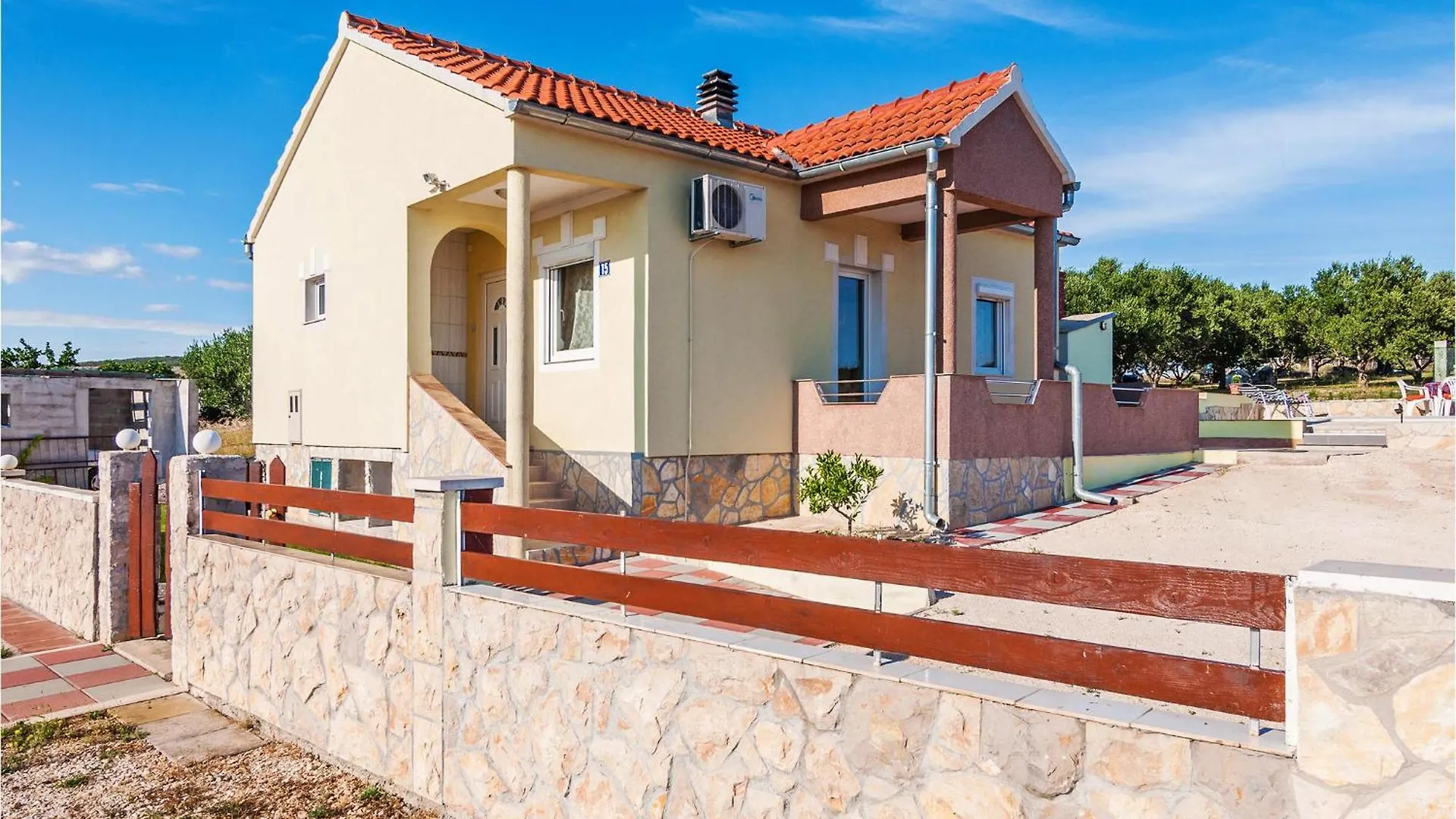 別荘 Awesome Home In Vrana With Kitchen